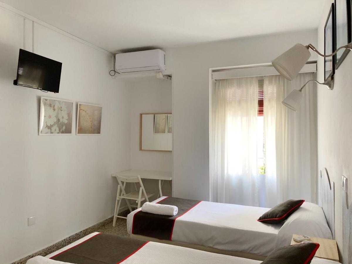 Hostal Paco 马尔韦利亚 外观 照片